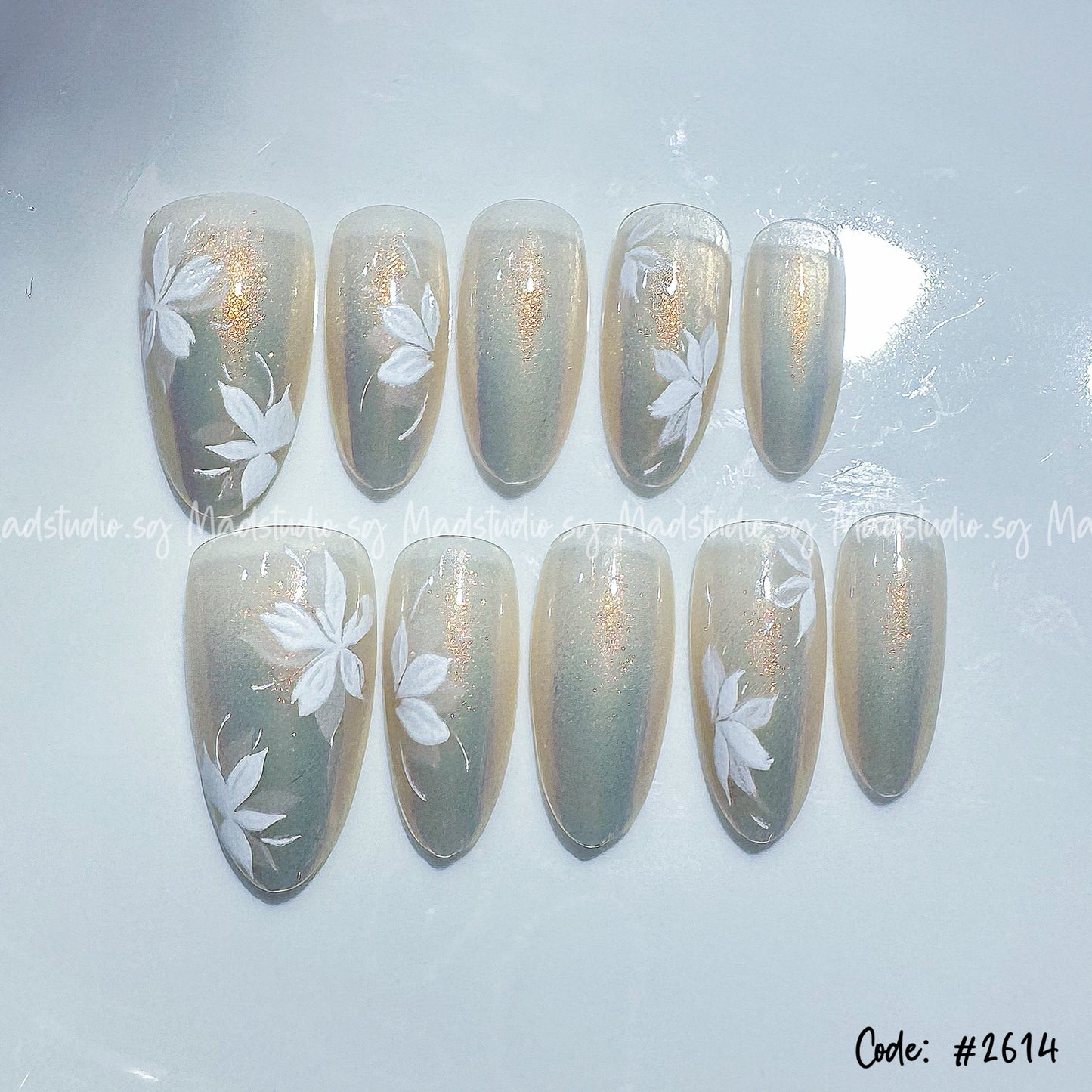 Opaline Leaf