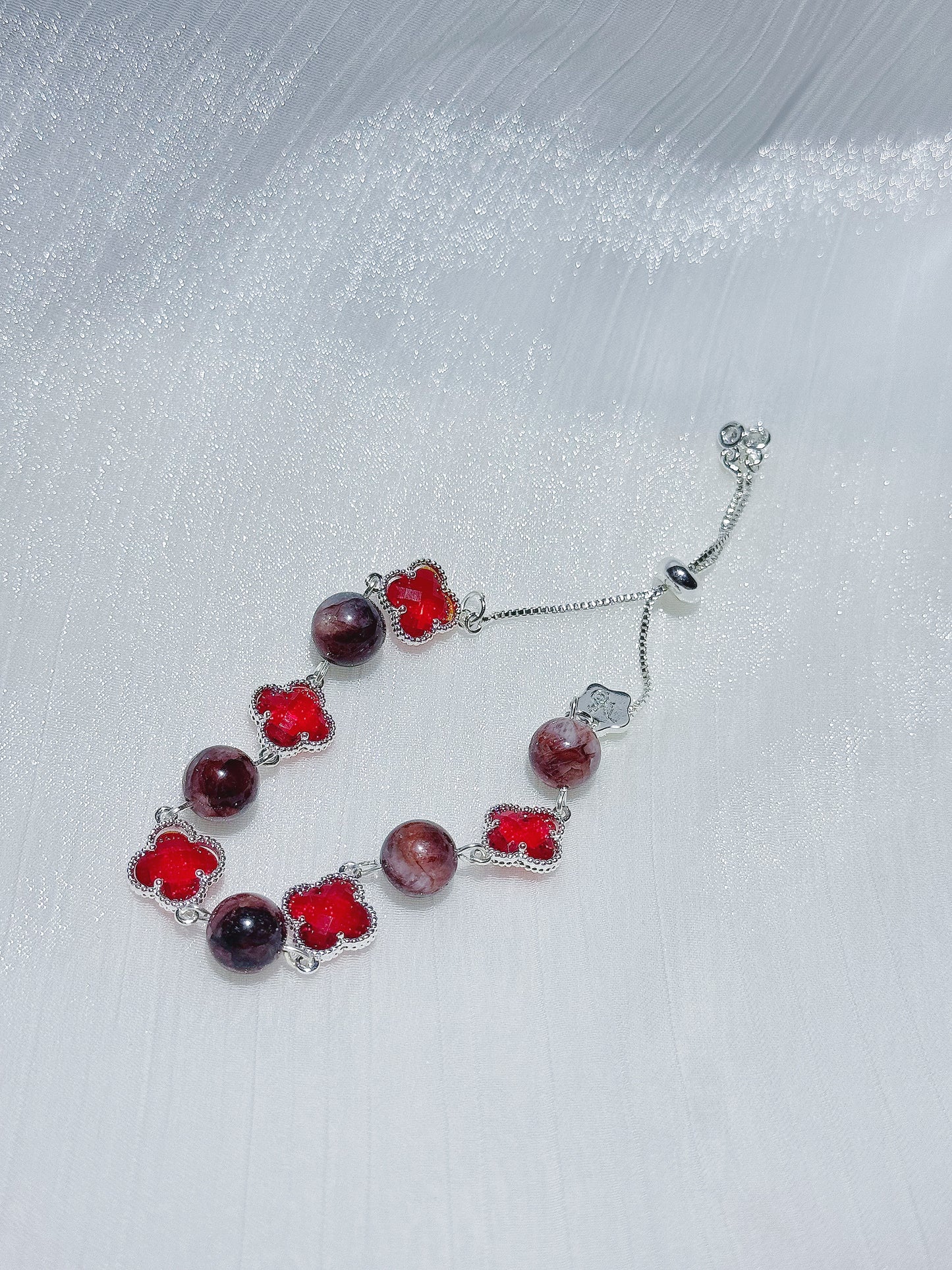 VéraClover Collections in GHW/SHW